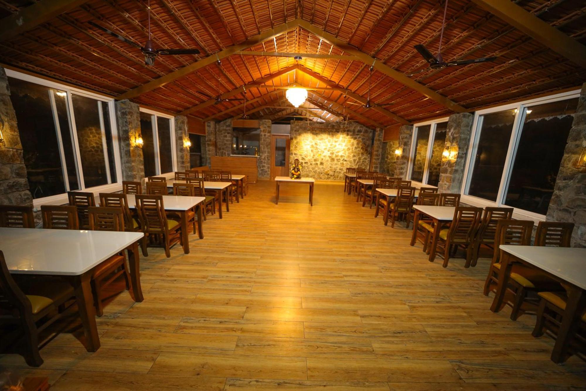 Eshi Resorts And Restaurant - Bhimashankars Jungle Luxury Resort Taleghar Exterior foto