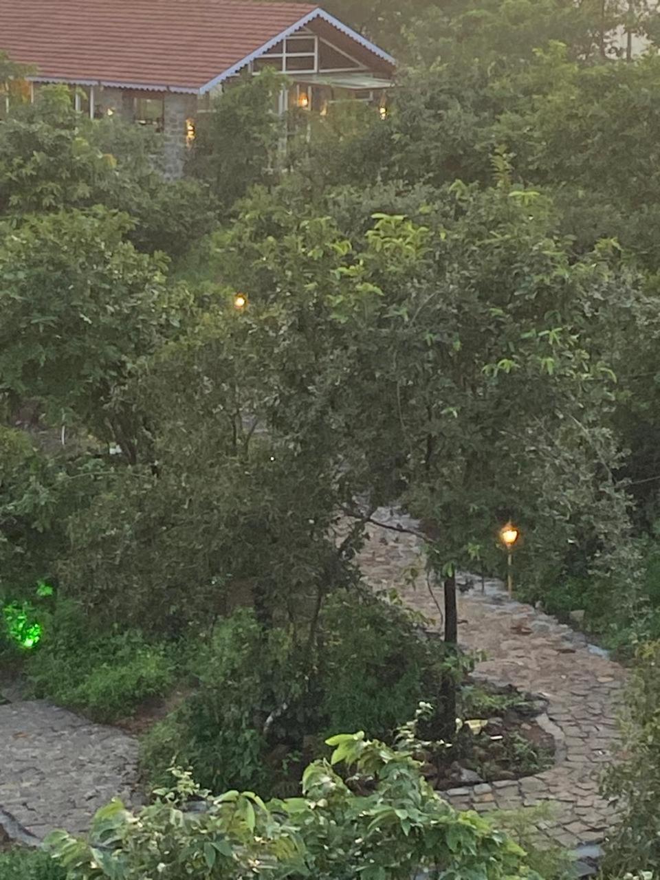 Eshi Resorts And Restaurant - Bhimashankars Jungle Luxury Resort Taleghar Exterior foto