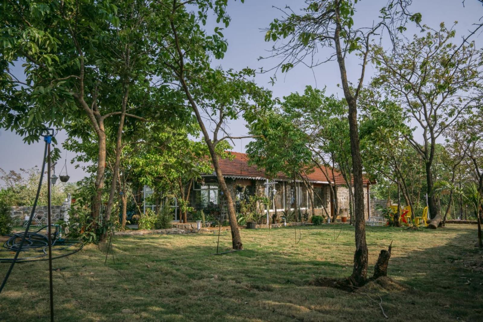 Eshi Resorts And Restaurant - Bhimashankars Jungle Luxury Resort Taleghar Exterior foto