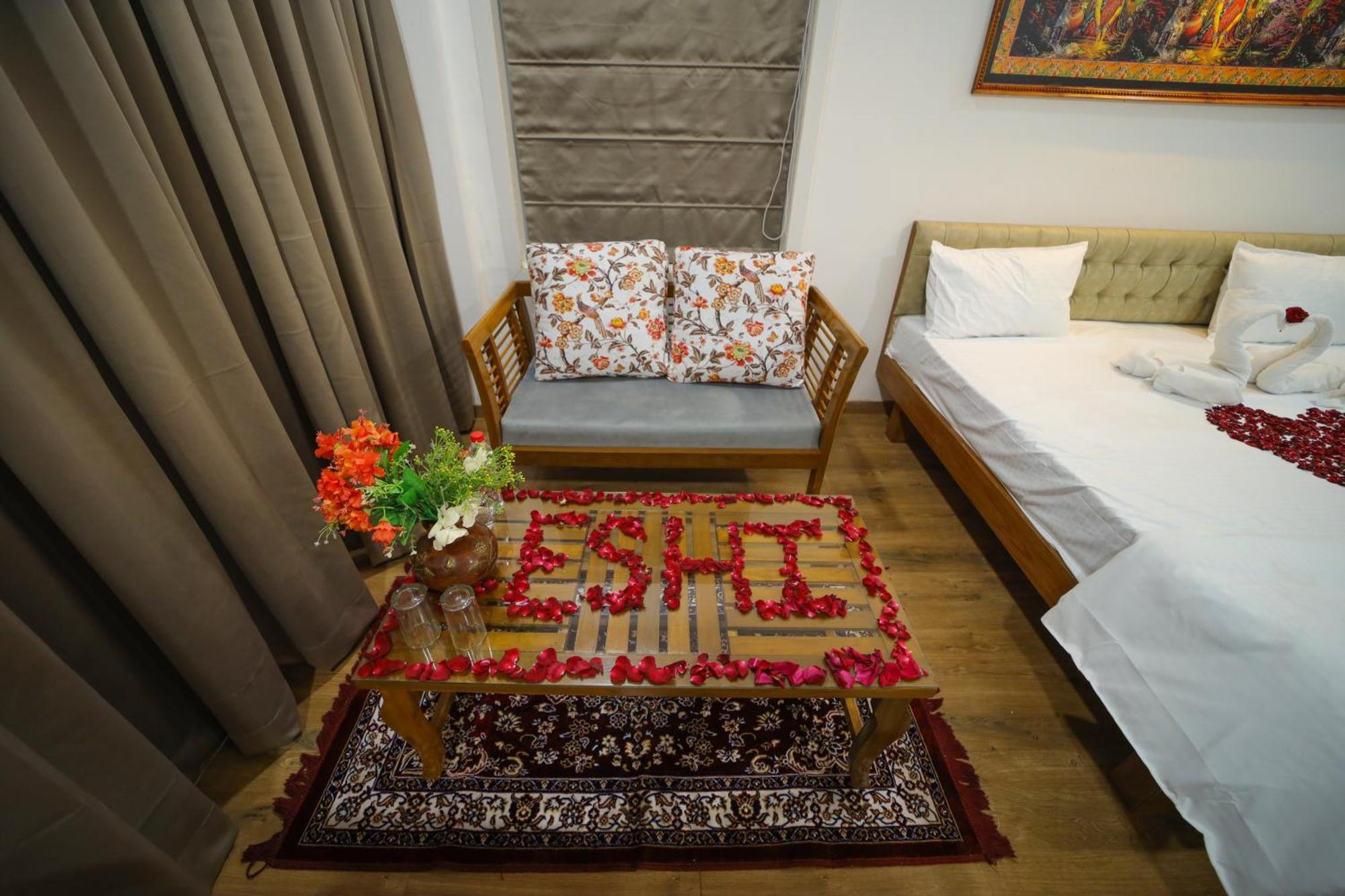 Eshi Resorts And Restaurant - Bhimashankars Jungle Luxury Resort Taleghar Exterior foto