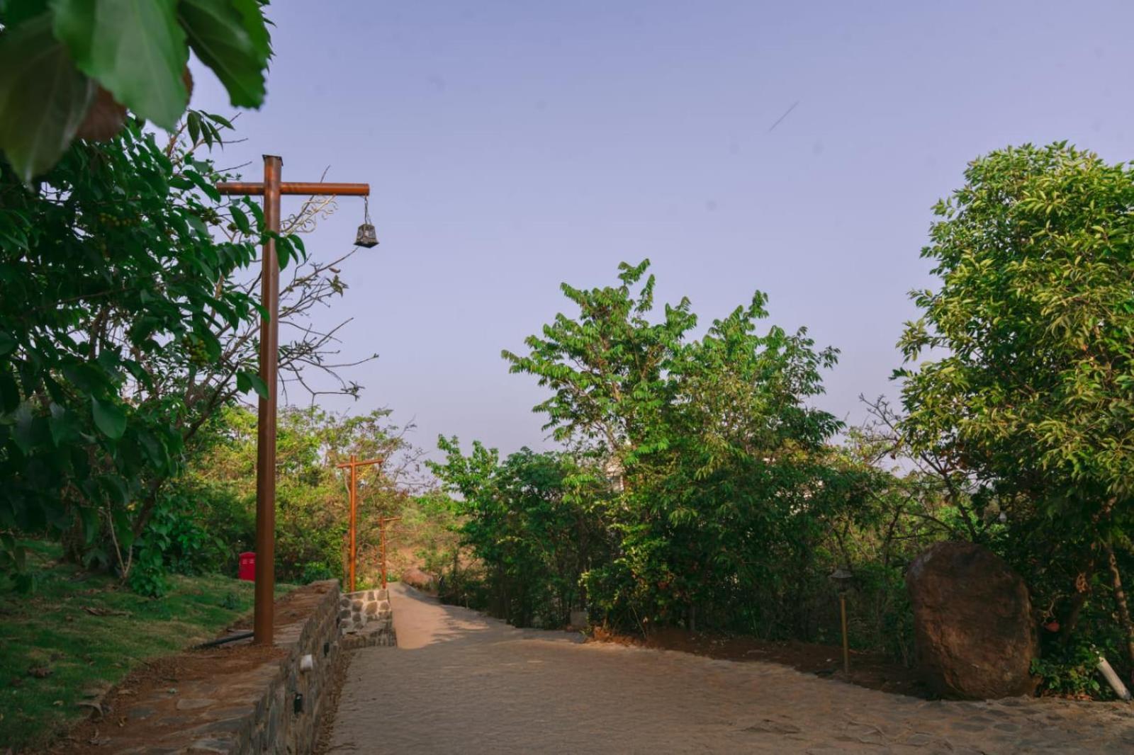 Eshi Resorts And Restaurant - Bhimashankars Jungle Luxury Resort Taleghar Exterior foto